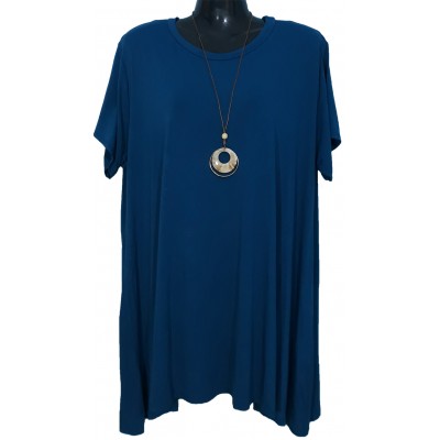 Plus Size Μονόχρωμη Μπλούζα με Λαιμόκοψη Plus Size Μονόχρωμη Μπλούζα με Λαιμόκοψη